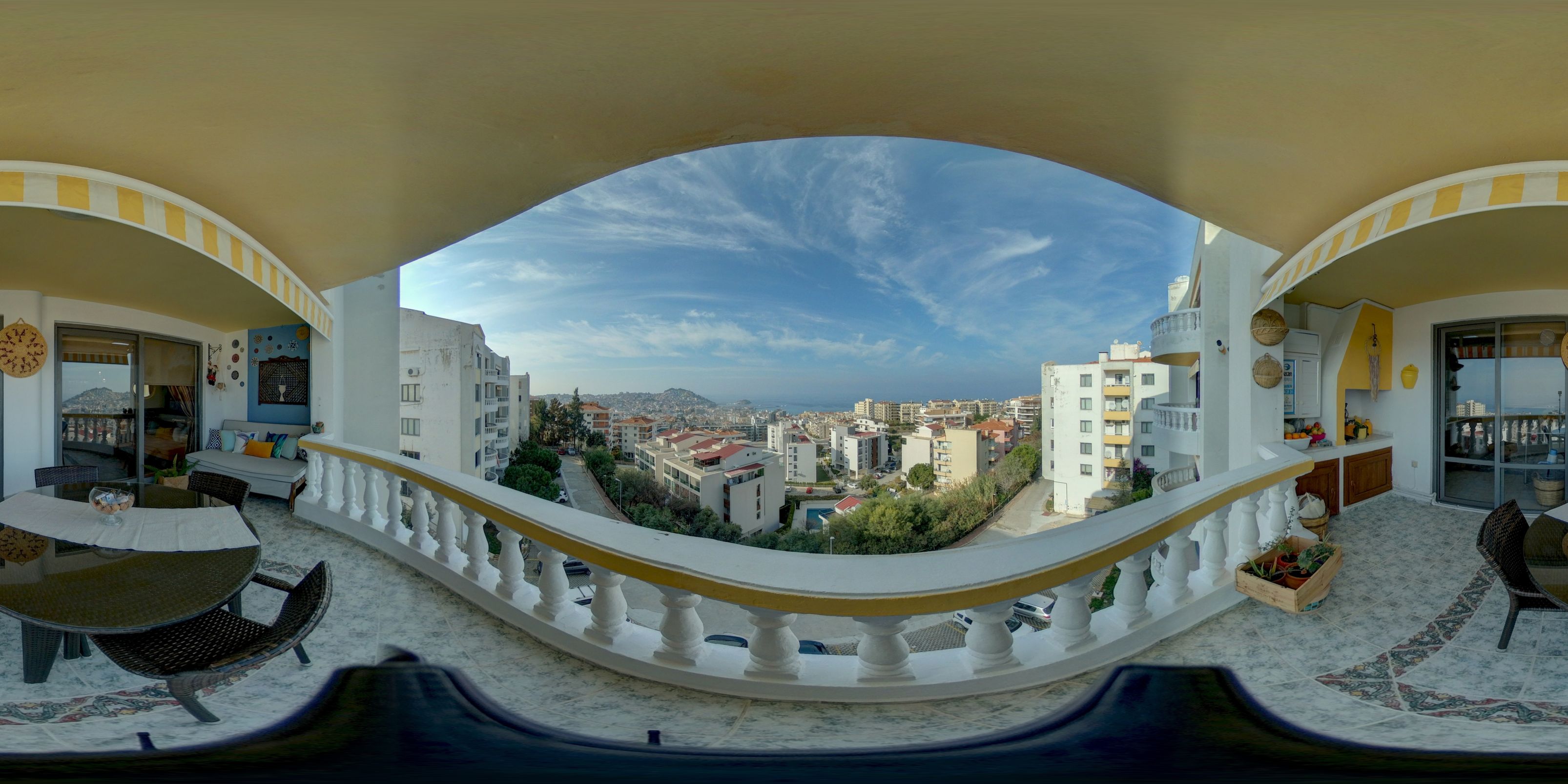 Kuşadası Ege Evleri�nde Manzaralı 3+1 Daire Immoviewer