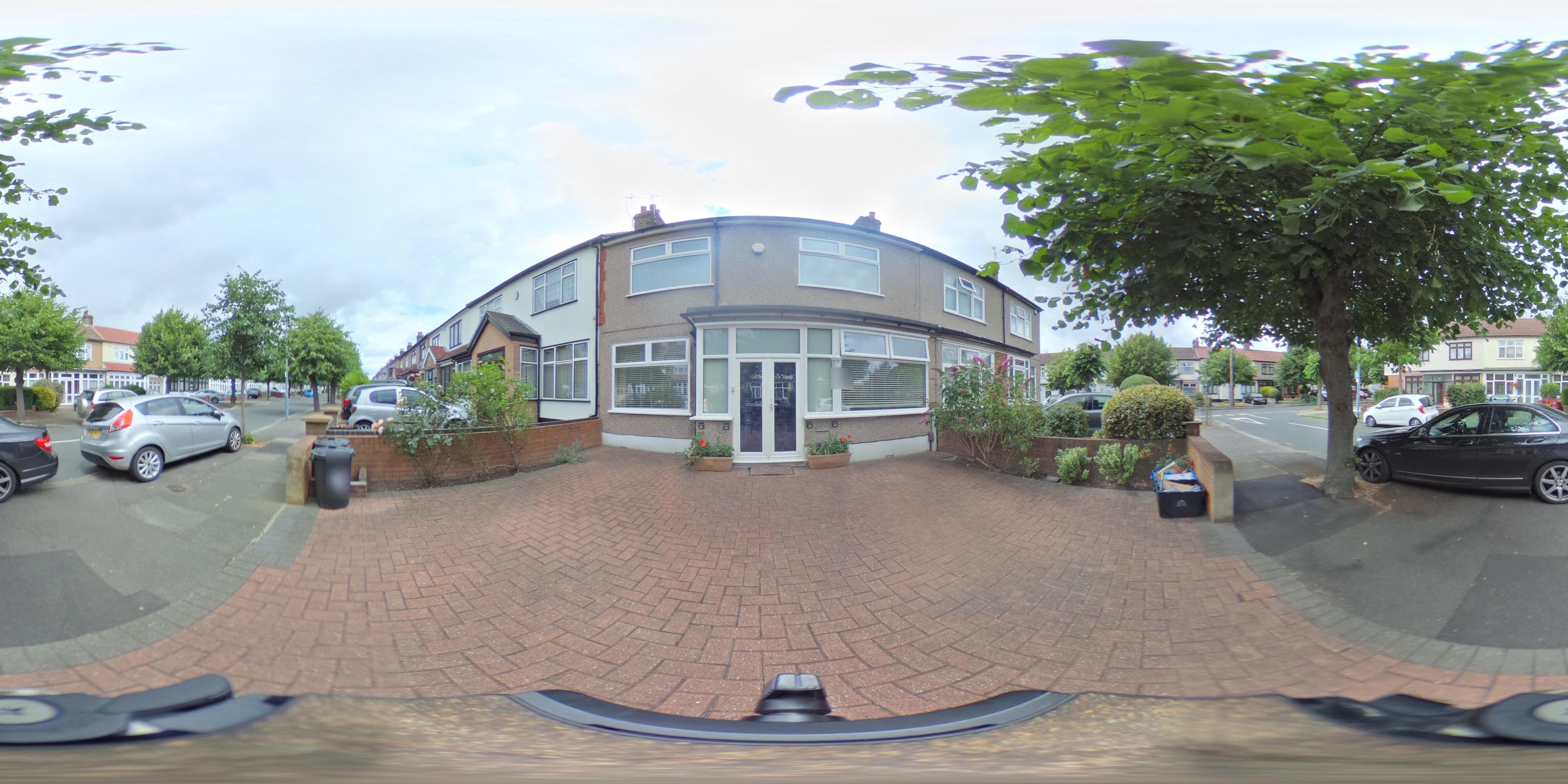 Brantwood Gardens, Redbridge IG4 5LG Offers in Excess of £650,000